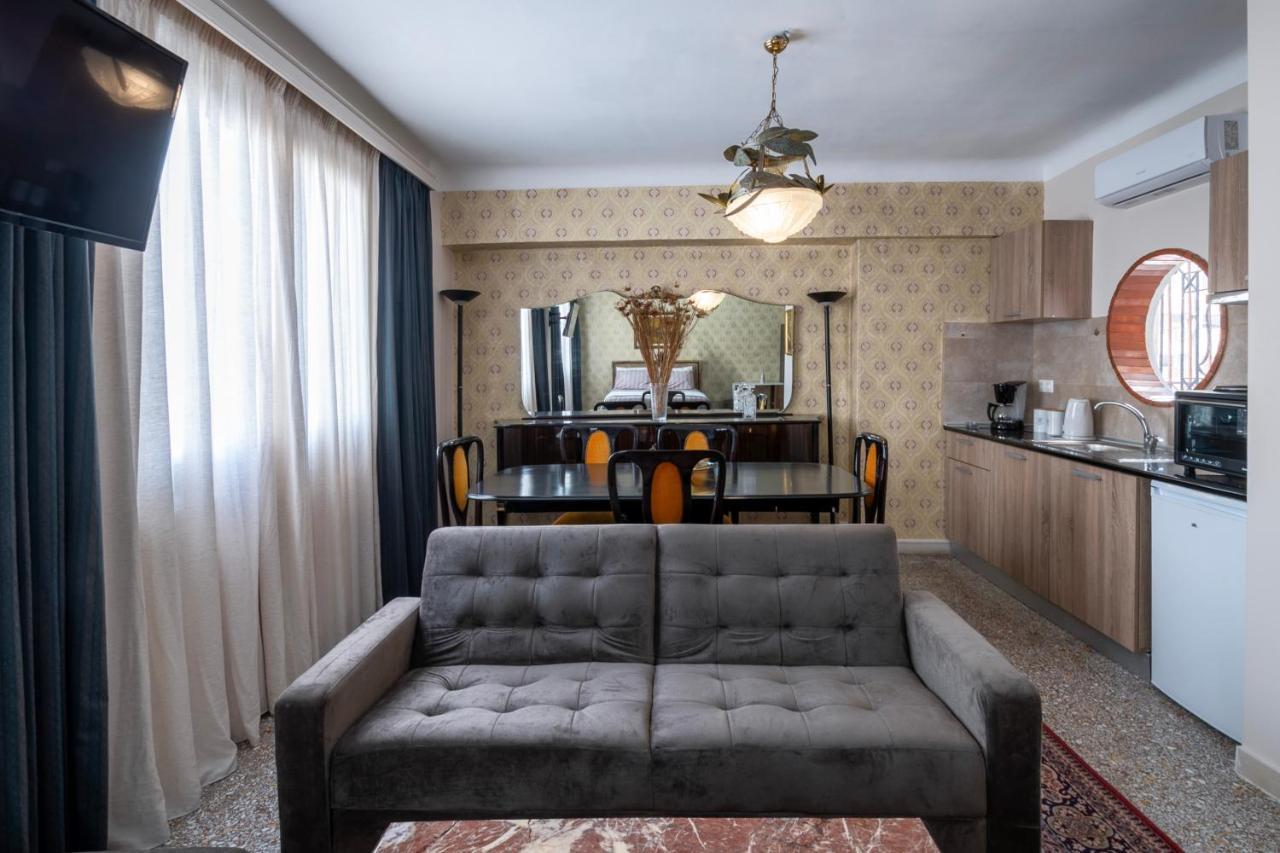 Ririka Athens Homes エクステリア 写真