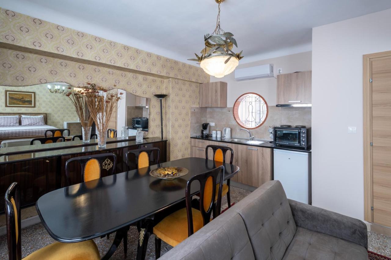 Ririka Athens Homes エクステリア 写真